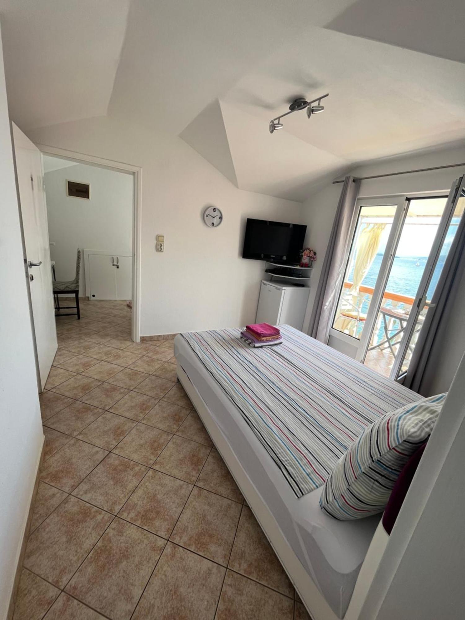 Apartmani Kalinic Биела Экстерьер фото